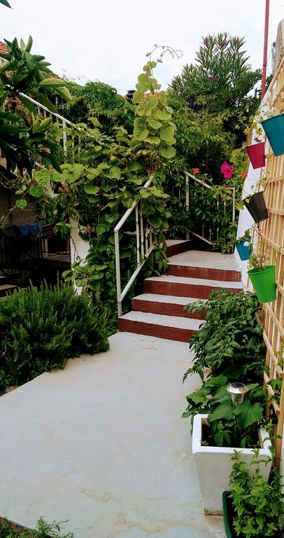 Sofia'S Way Apartments イェルサ エクステリア 写真